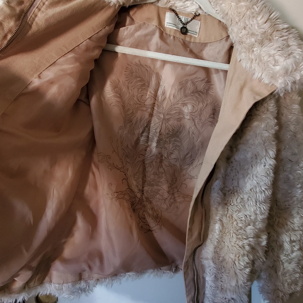 Furr jacket - Picture 4 of 4